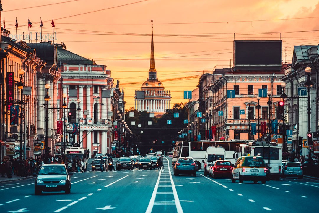 Avenida Nevsky en San Petersburgo