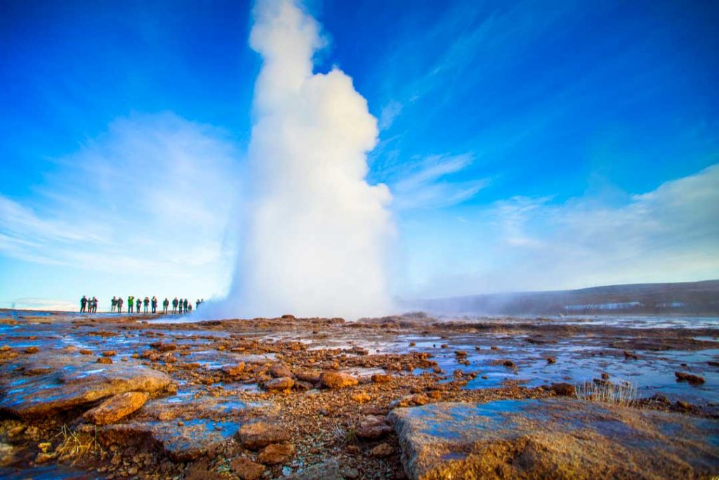 Islandia es uno de los mejores destinos donde viajar en junio y exprimir al máximo su naturaleza