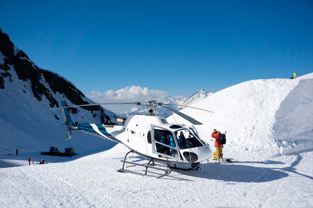 El heliesqui está cubierto en el seguro para deportes de nieve de InterMundial