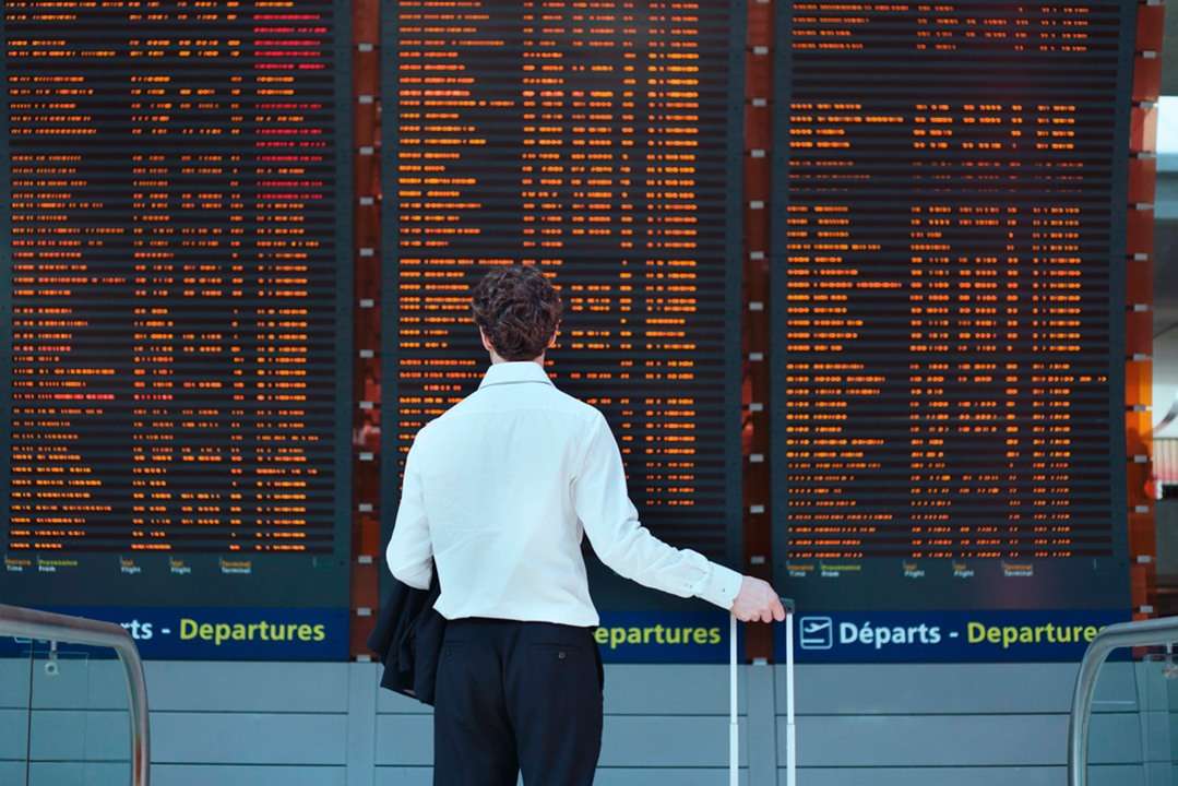 Si has sufrido la cancelación de Aerolíneas Argentinas y los retrasos provocados por ella, estos son tus derechos