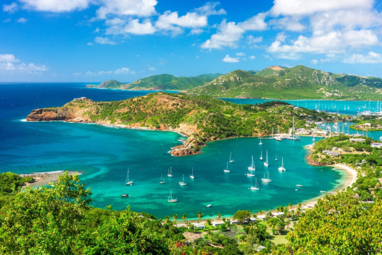 Si estás organizando tu viaje, es normal preguntarse si es peligroso viajar a Antigua y Barbuda o si se trata de un destino seguro para turistas.