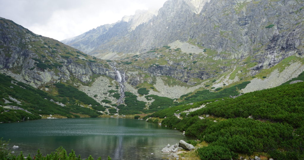 Eslovaquia es un país seguro para el turismo. Siguiendo las recomendaciones habituales y actuando con sentido común, podrás disfrutar del destino sin problemas.
