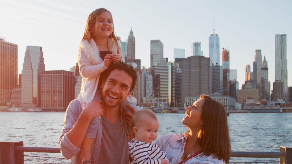 Estados Unidos, por su sistema sanitario carísimo, requiere la contratación de un seguro de viaje. Cobertura mínima recomendada: 1.000.000€. Producto recomendado: Totaltravel en su versión Premium o, si vas a estar más de 90 días, Grand tour 365.